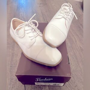 White shoes boys size 13.5 for wedding or baptism